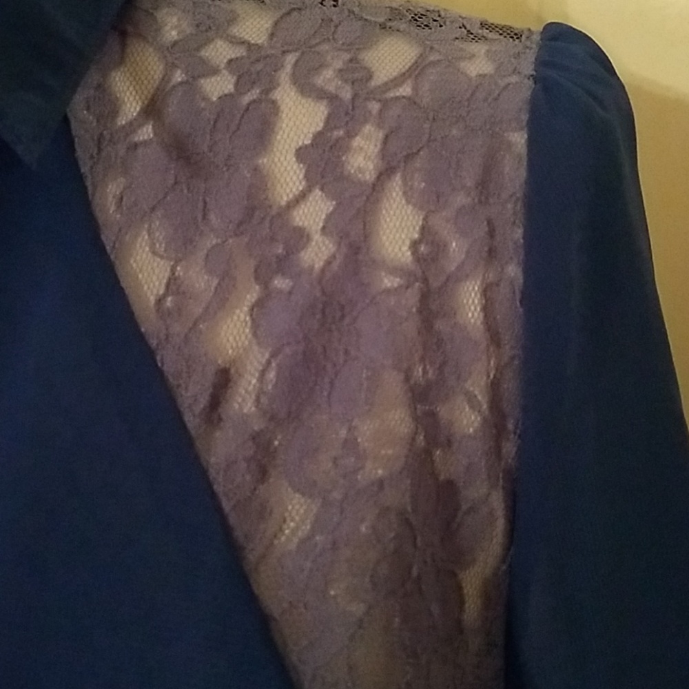 Ladies Top - Picture 3 of 3